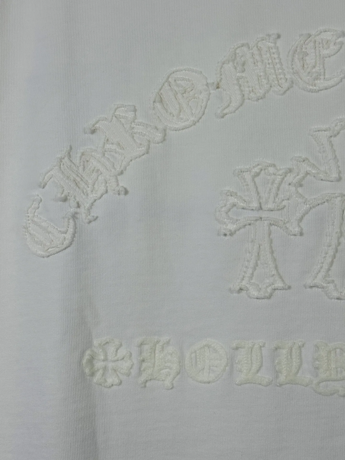 P280 top version, real shot without P, ​​different from market currency) 𝗖𝗵𝗿𝗼𝗺𝗲 𝗛𝗲𝗮𝗿𝘁𝘀/Cro Heart 2025 Autumn and Winter Horseshoe Cross Appliqué Embroidered Couple Casual Long Sleeve 👑The highest version! Customized fabric 320g fabric! Horseshoe cross patch is a best-selling model at the counter and is very comfortable to wear. Accessories: original molded and authenticated collar label➕100% silk wash label. Genuine purchase-grade original hangtag➕matching hanging rope➕3D hanging beads➕original packaging bag. Craftsmanship: The original version has consistent wiring! The highest version of the armhole matching technique! Color: Black White Size: S M L XL XXL